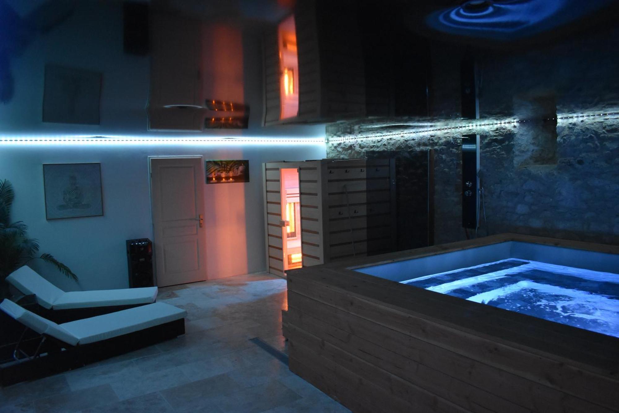 Gite A La Ferme Avec Jacuzzi Et Sauna Villefloure Exterior foto