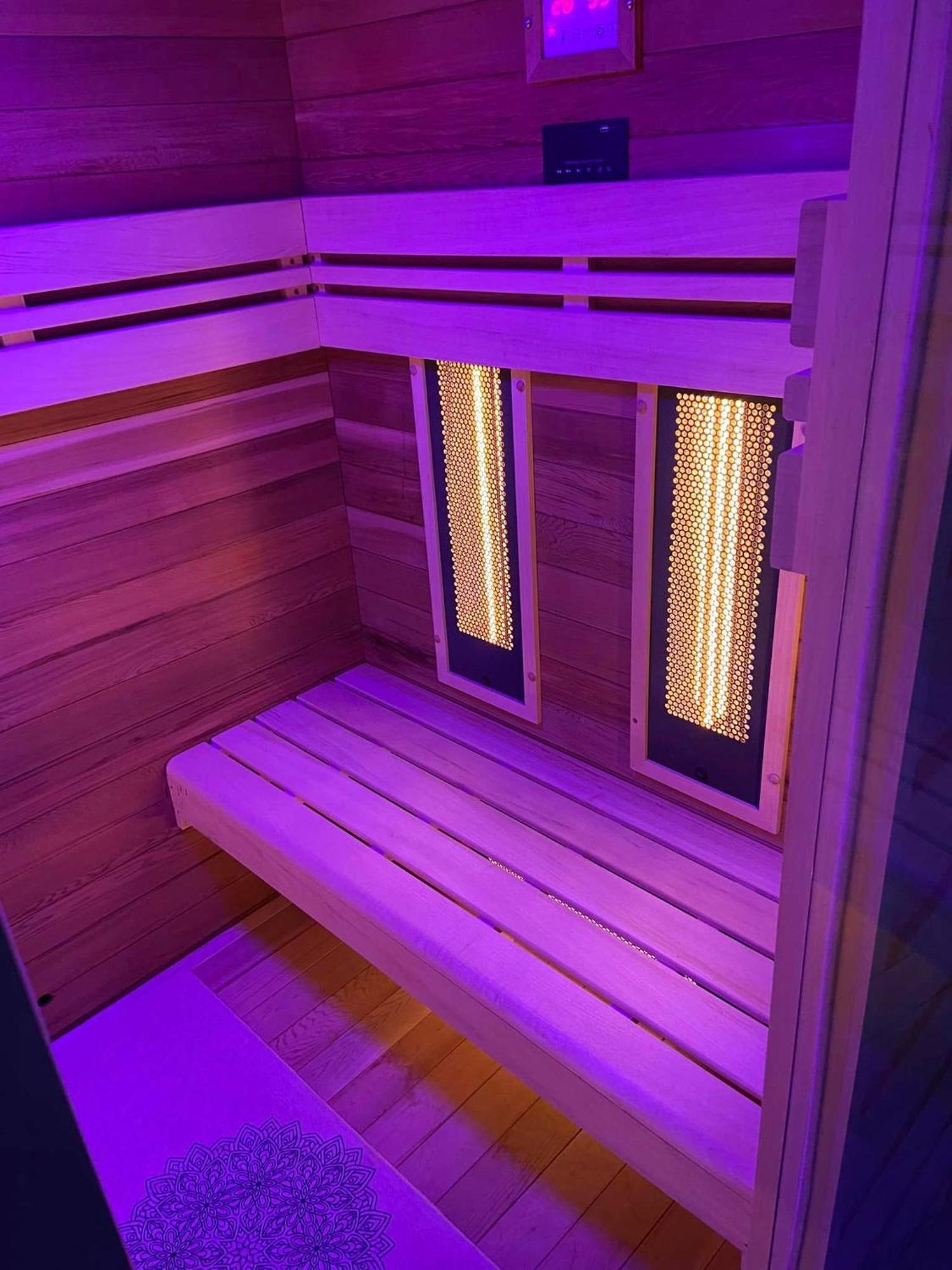 Gite A La Ferme Avec Jacuzzi Et Sauna Villefloure Exterior foto
